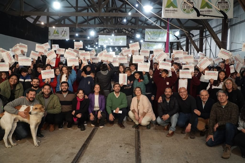 Multitudinaria “promesa al ambiente” por parte de estudiantes mercedinos