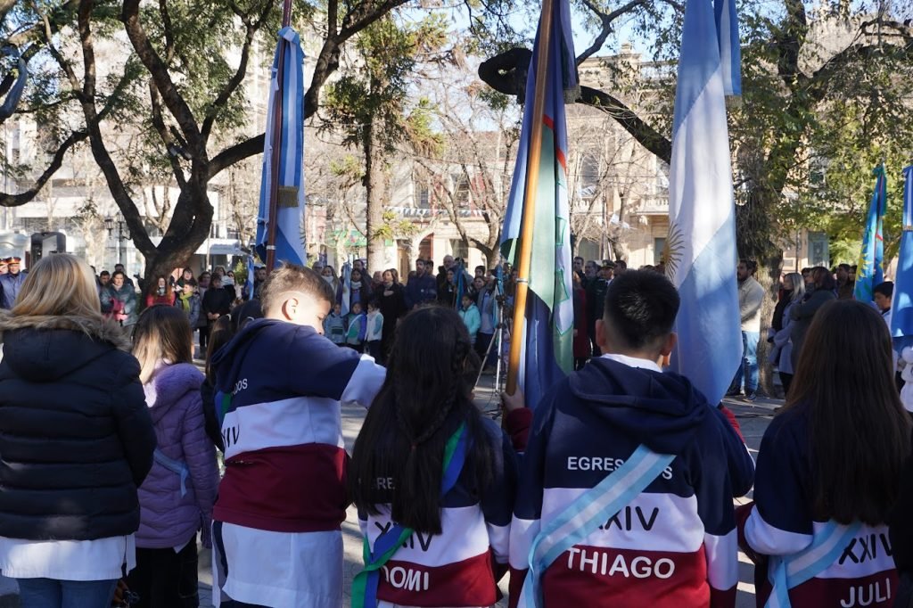 Se conmemoró el 9 de Julio en Plaza San Martín