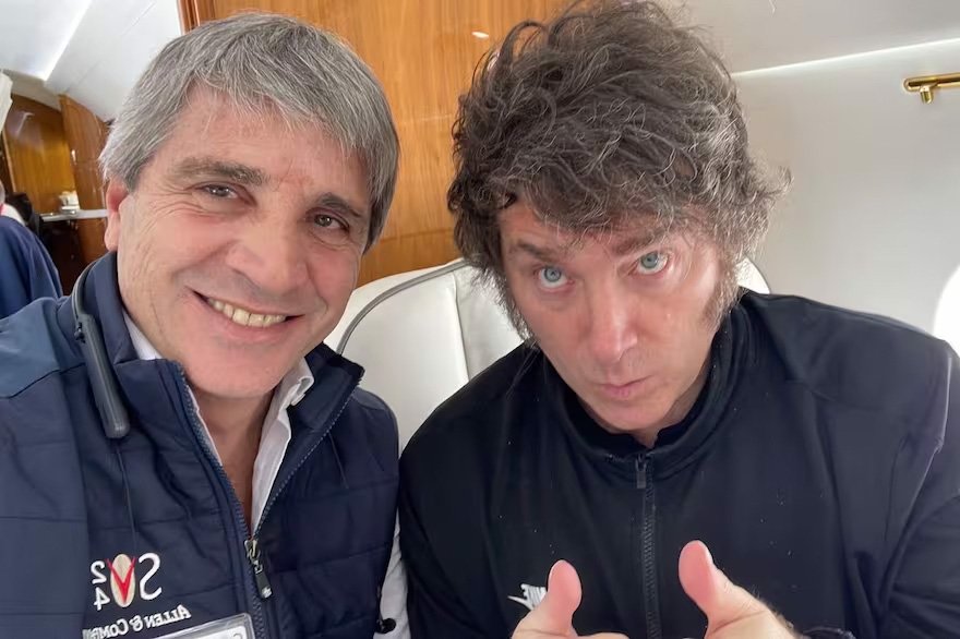 Caputo y Milei se llevan el oro argentino