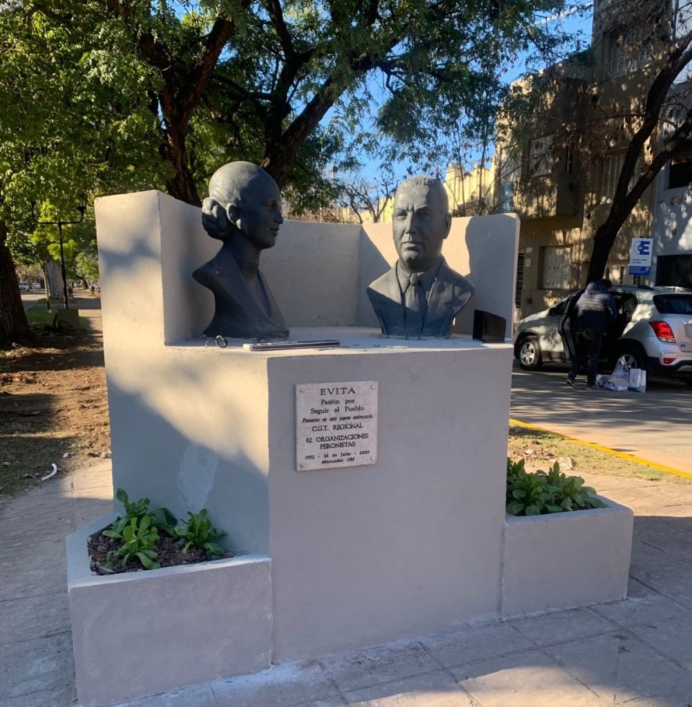 Acto en homenaje a Juan Domingo Perón en el 50 aniversario de su fallecimiento