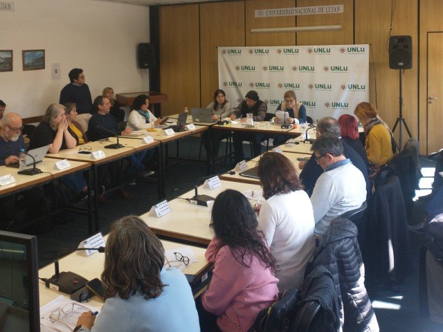 La UNLu declaró la emergencia salarial de sus trabajadores