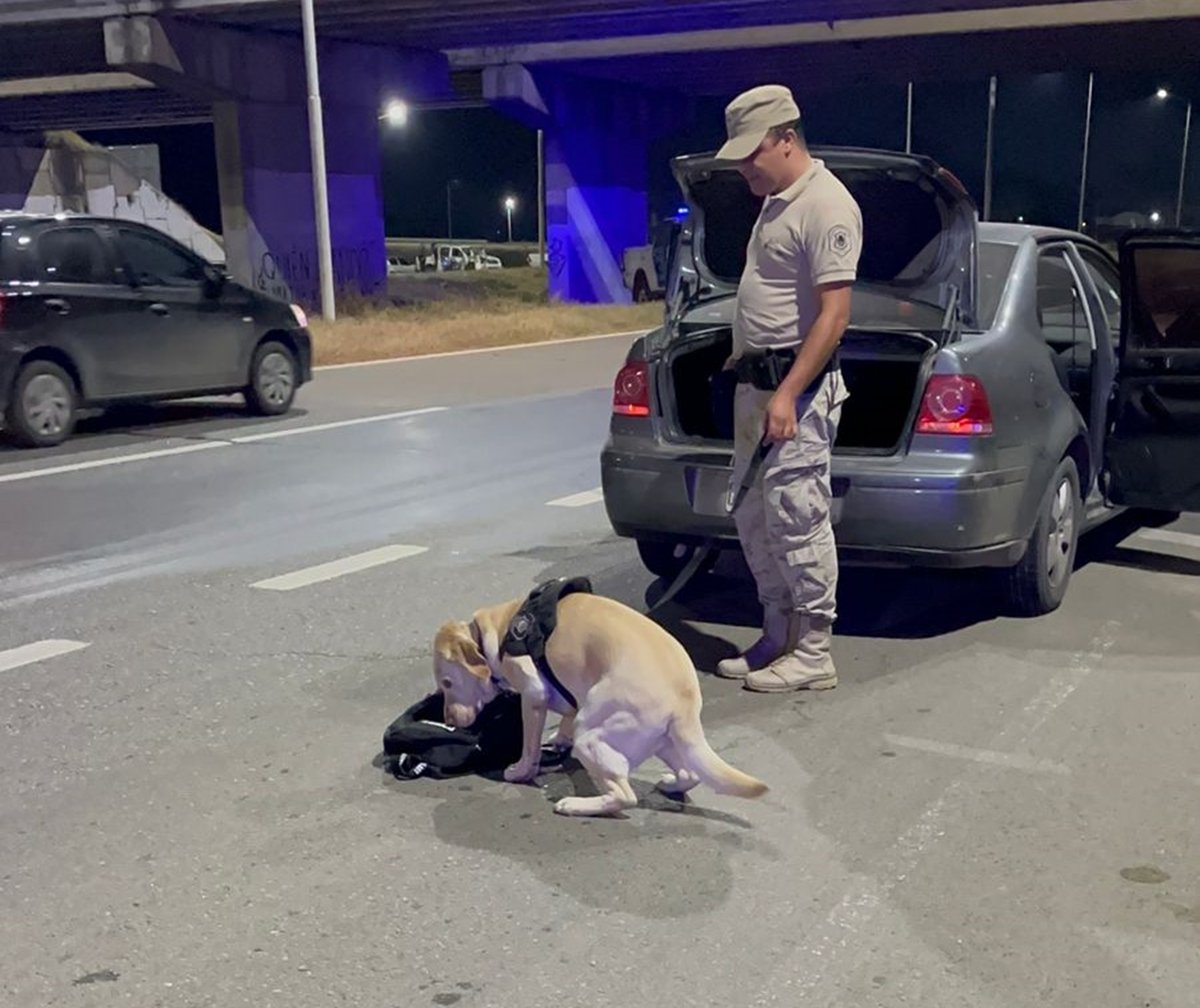 Fuerte operativo de control policial en acceso a Mercedes