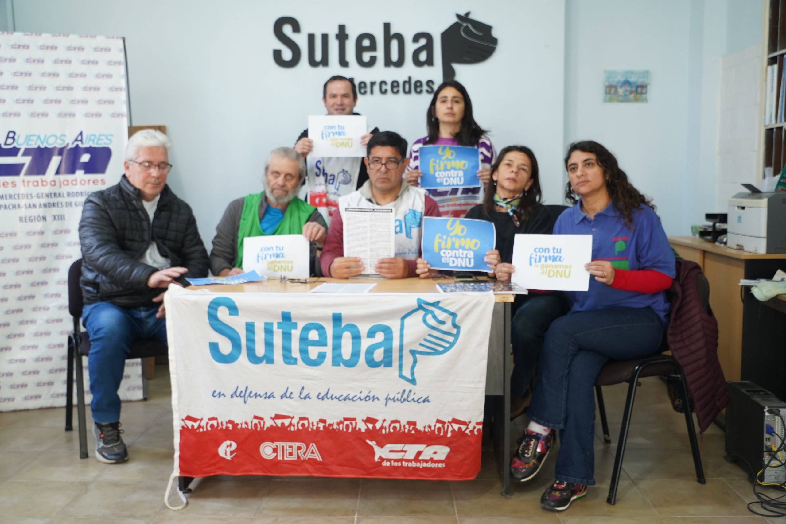 Preocupa a gremios los cambios de Milei y Juntos en educación