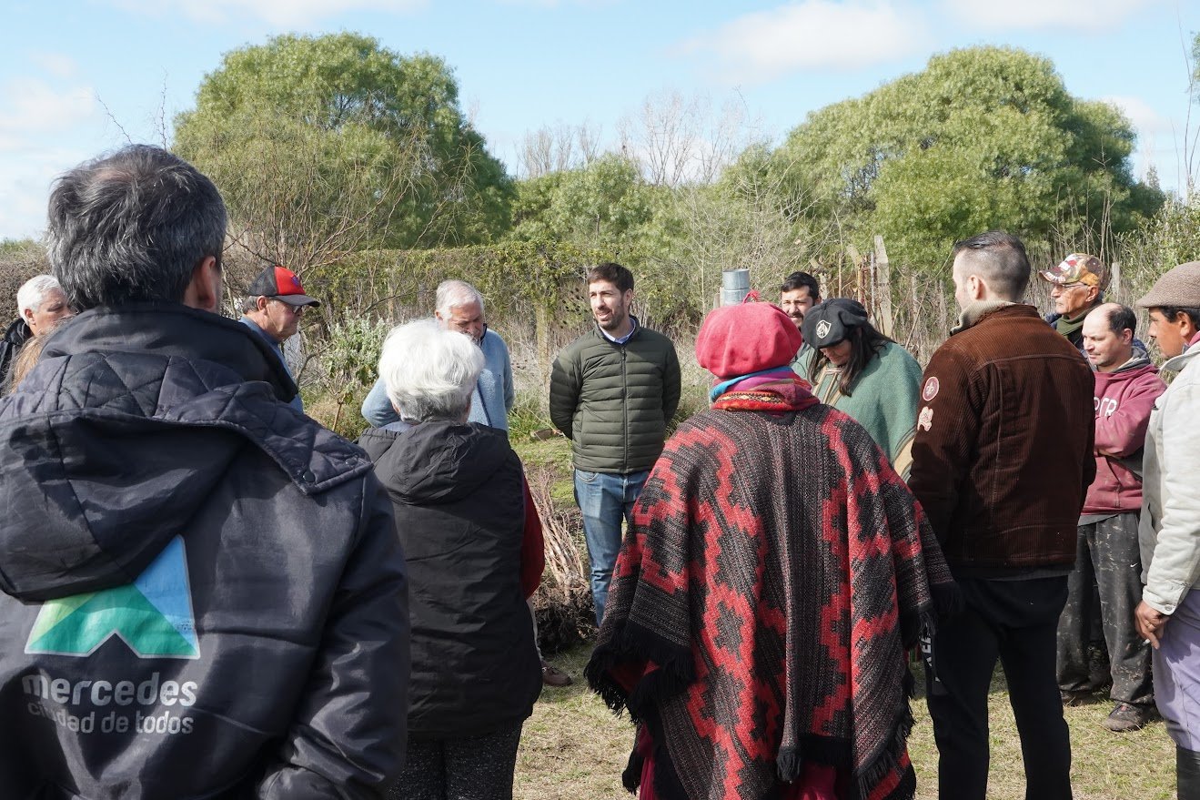 Municipio concertó una nueva entrega de durazneros a productores mercedinos