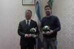 Ustarroz recibió a delegación China para avanzar en intercambios entre comunidades