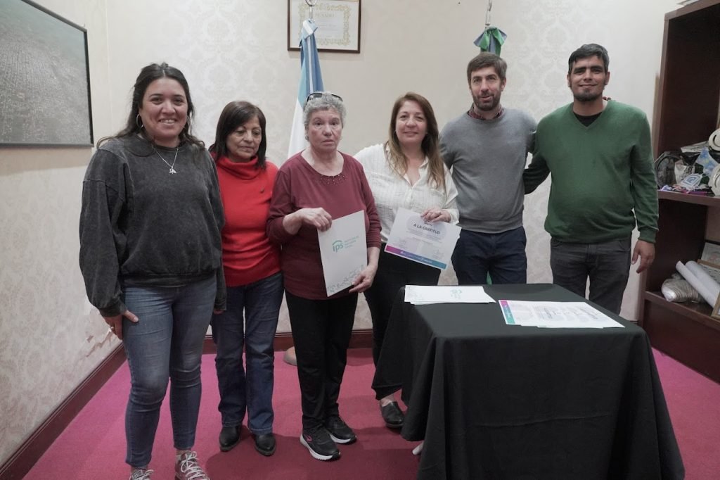 Reconocimientos y entrega de beneficios entra Municipio e IPS