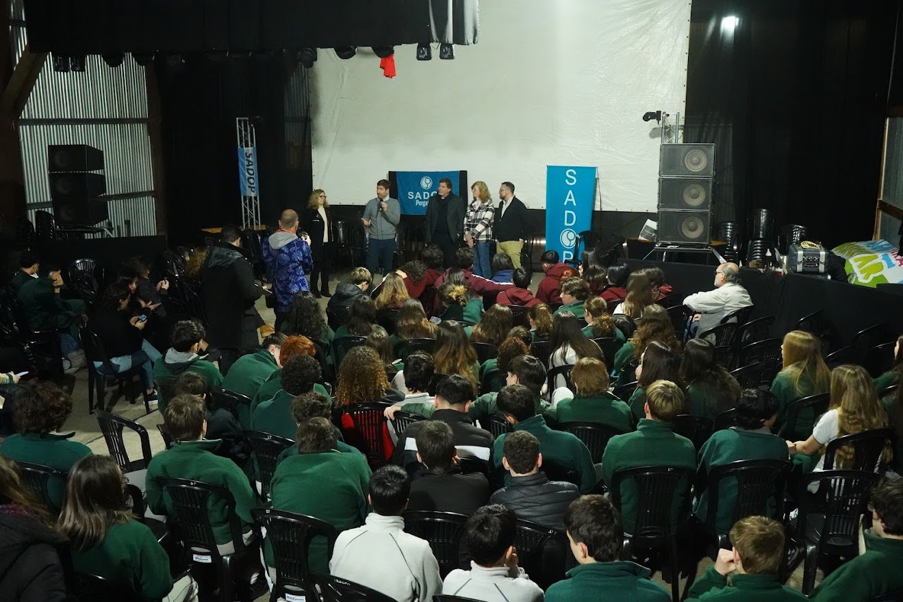 Ministro Sileoni y Ustarroz participaron de charla de SADOP