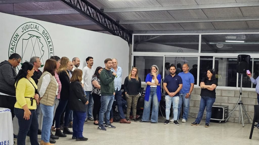 AJB: con presencias provinciales e invitados asumieron las autoridades locales