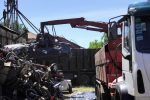 Municipio realizó una nueva compactación de autos, motos y chatarras