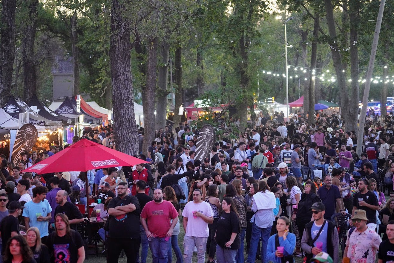 Gran sábado y continúa este domingo el Festival de Cerveceros Mercedinos