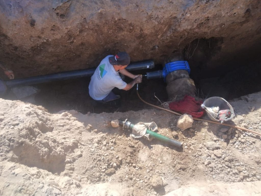 Realizan obra de mejora de la red de agua