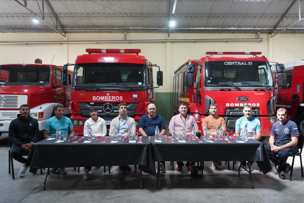 Presentaron e invitan a maratón en beneficio de Bomberos