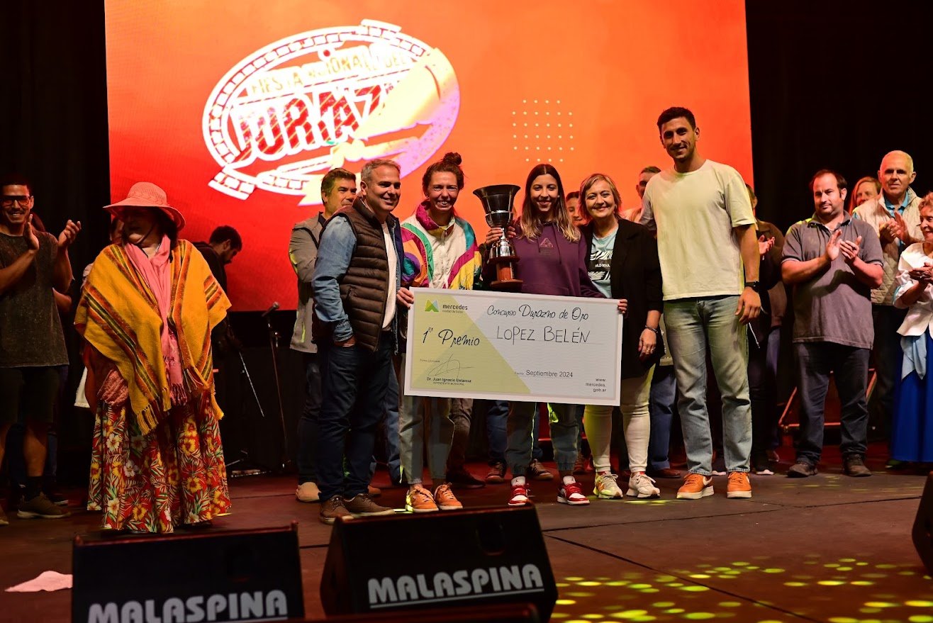 Familia López productora del año en la Fiesta del Durazno