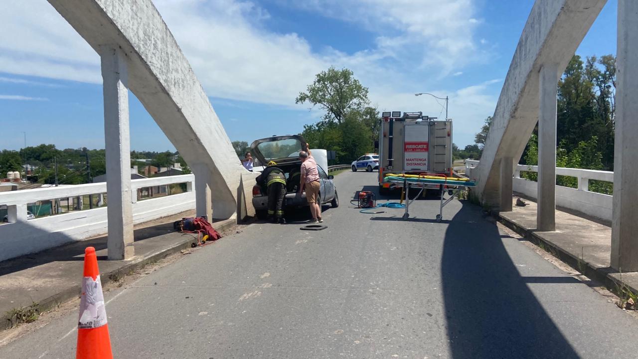 Fuerte siniestro vial en el histórico “Puente Control” de Luján