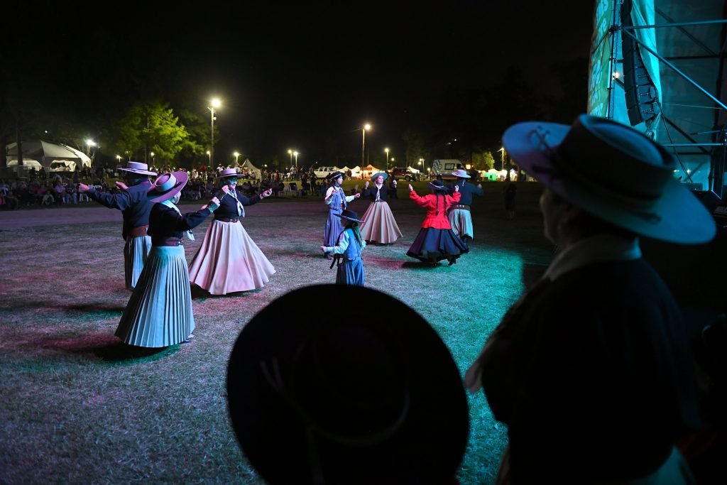 Continúa la “Fiesta de la Tradición” con música, historia y cultura