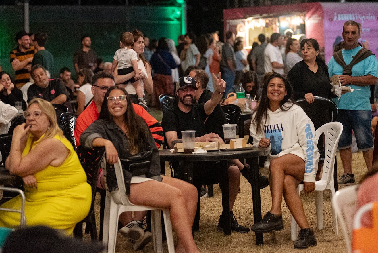 Exitosa primera edición de la  “Noche en el Vivero”