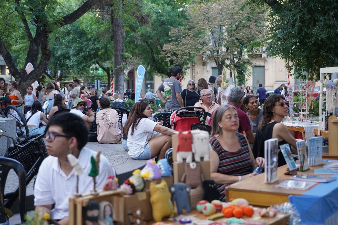 Ferias y degustación de productos locales en Plaza San Martín