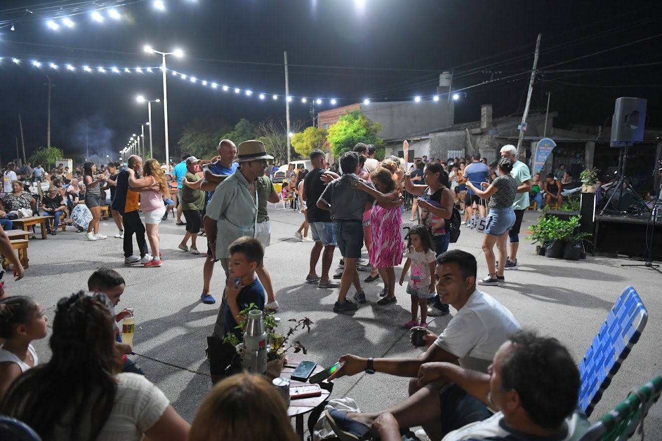 Se vienen las últimas dos noches de “Veranos en las plazas”