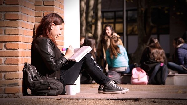 Becas Estudiantiles Internas 2025: está abierta la inscripción complementaria