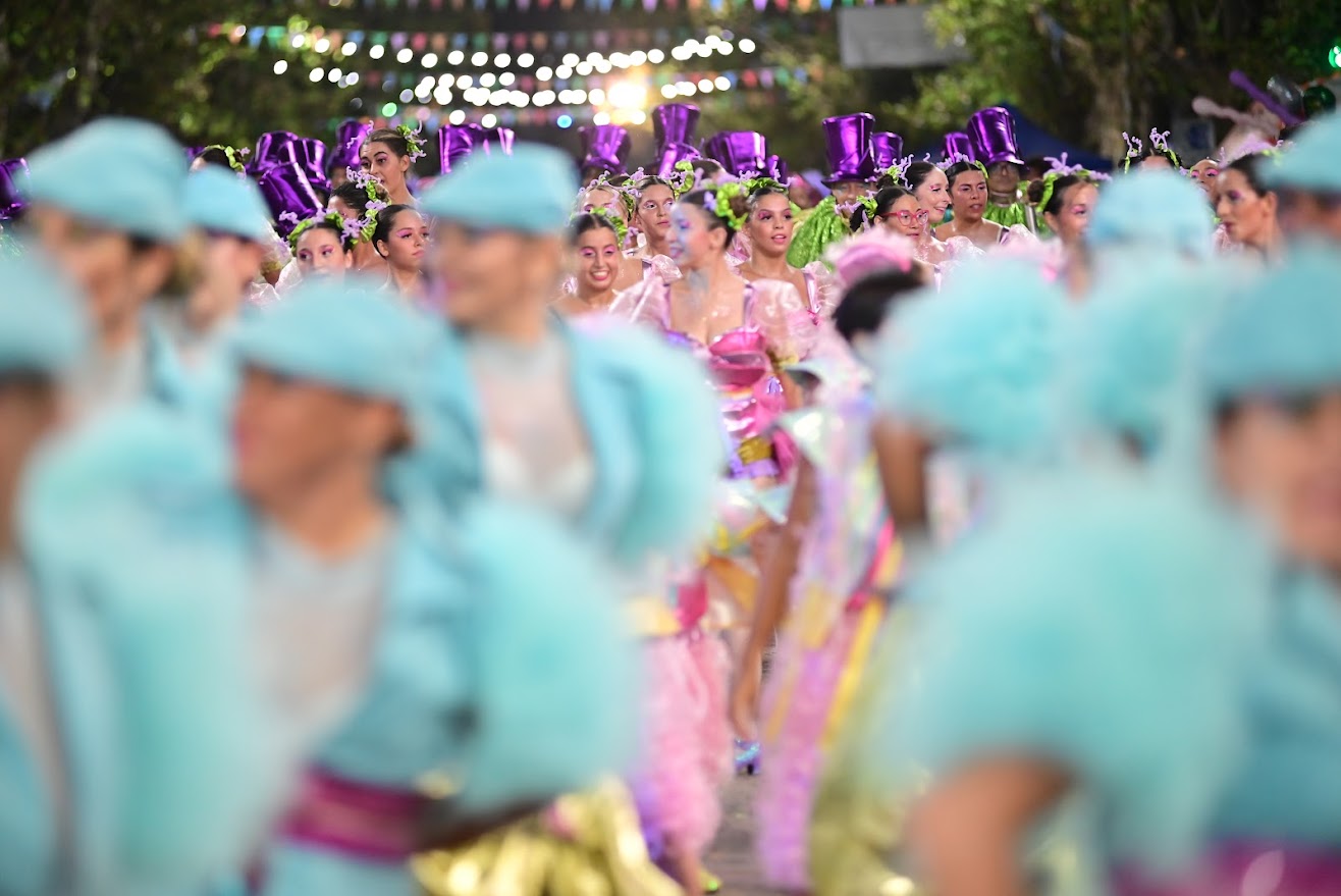 Pasó la tercera noche de carnaval con gran asistencia y alegría