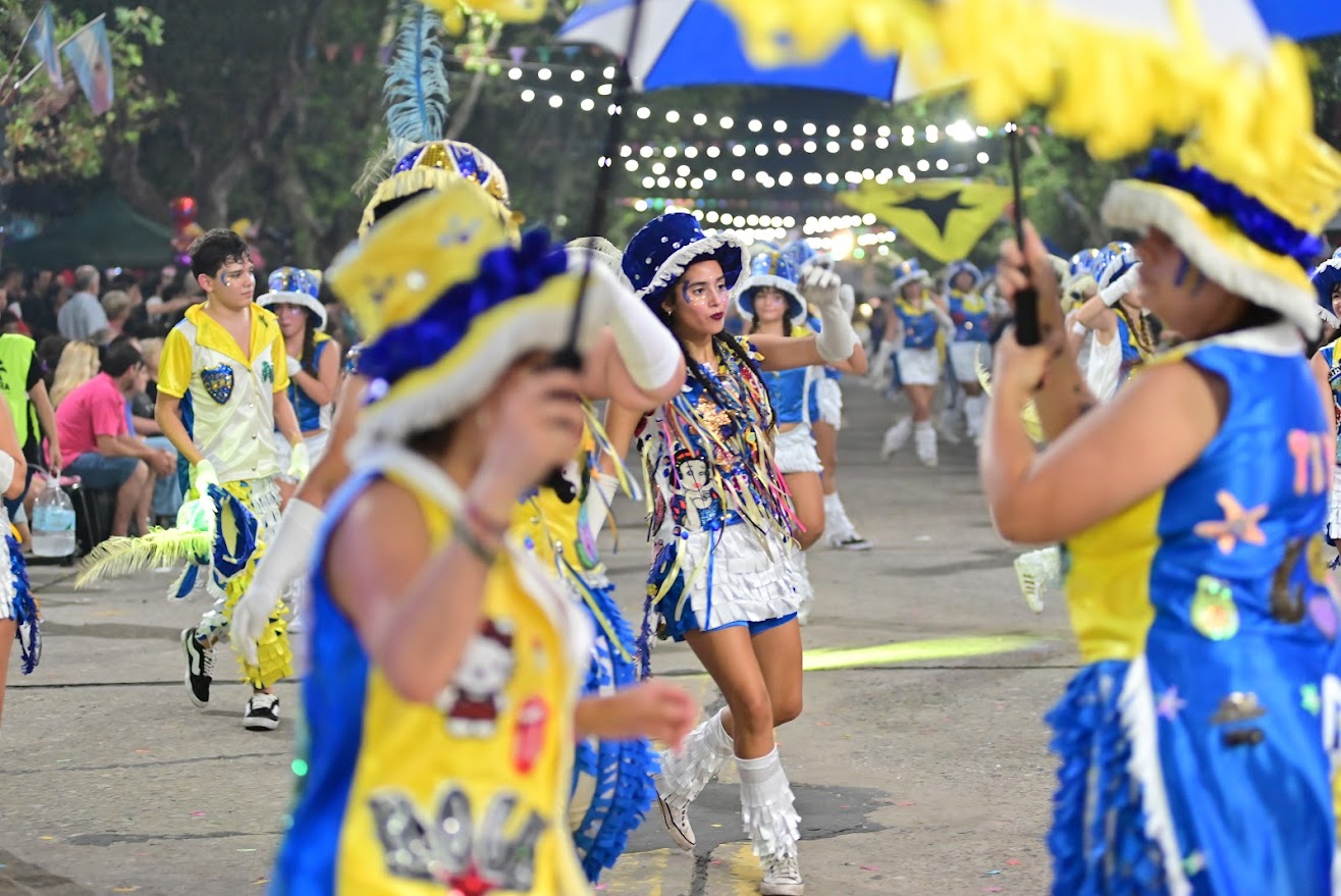 Pasó la tercera noche de carnaval con gran asistencia y alegría