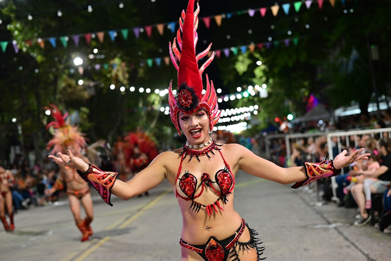 Desde 21hs continúan los Carnavales Mercedinos