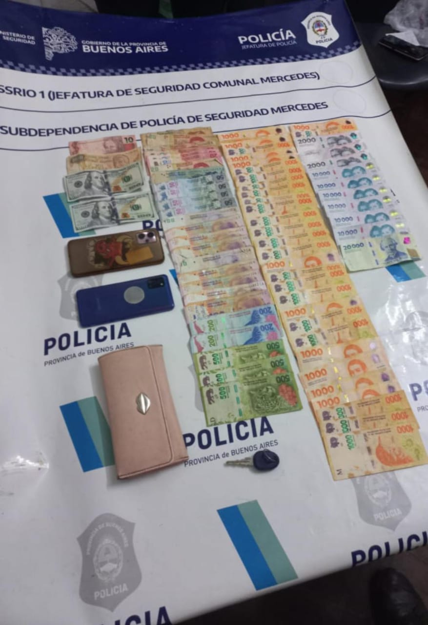 Detenidos con dinero falso