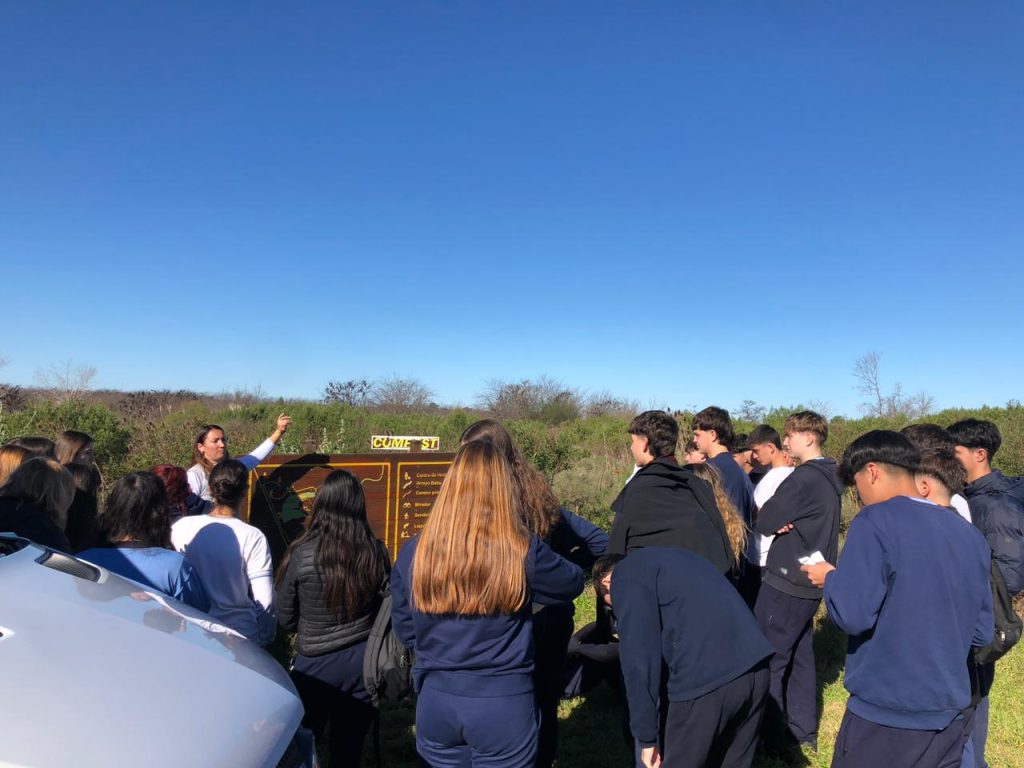 Colegios de Giles y Mercedes realizan visitas educativas al Balta