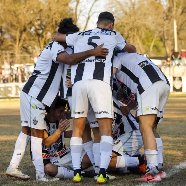 Club Mercedes vs Club Muñiz