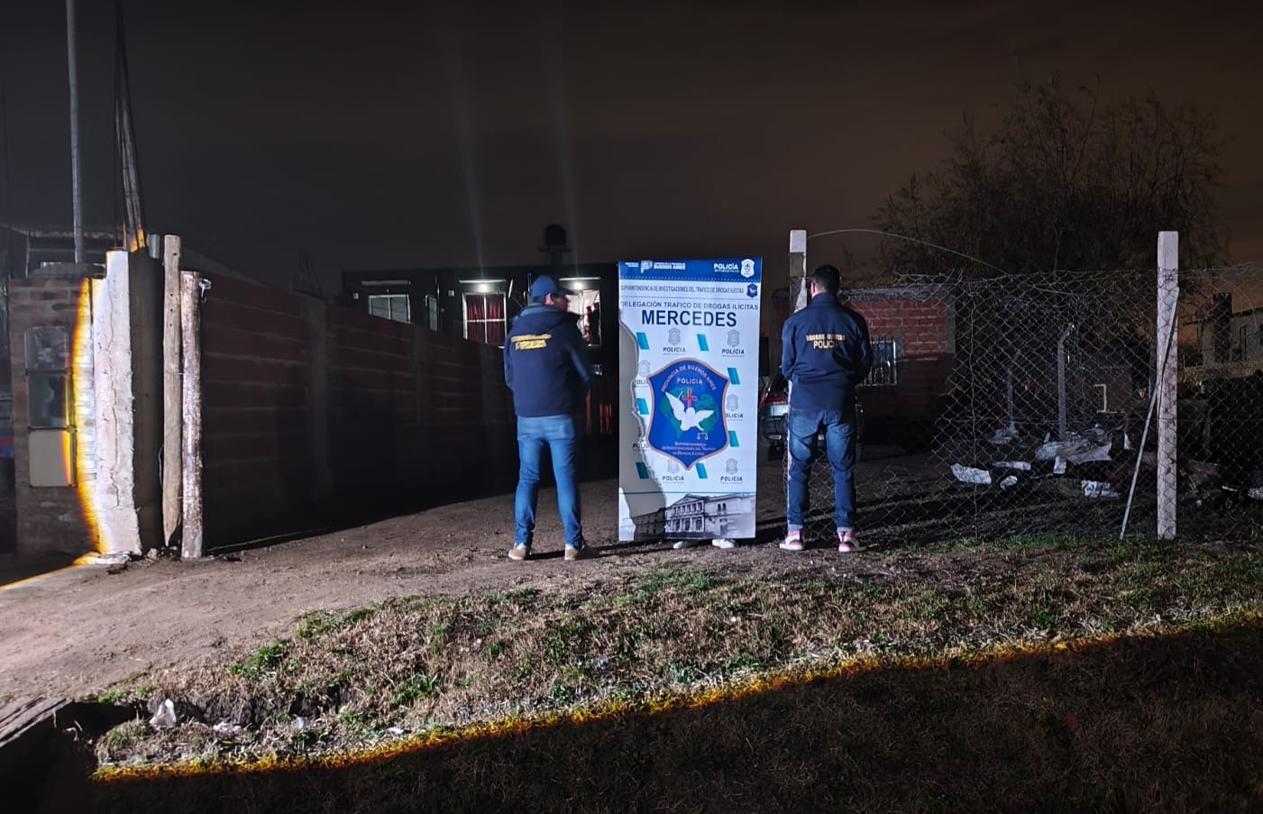 Detienen a tres narcos en barrio Luchetti: actuó la Delegación Mercedes
