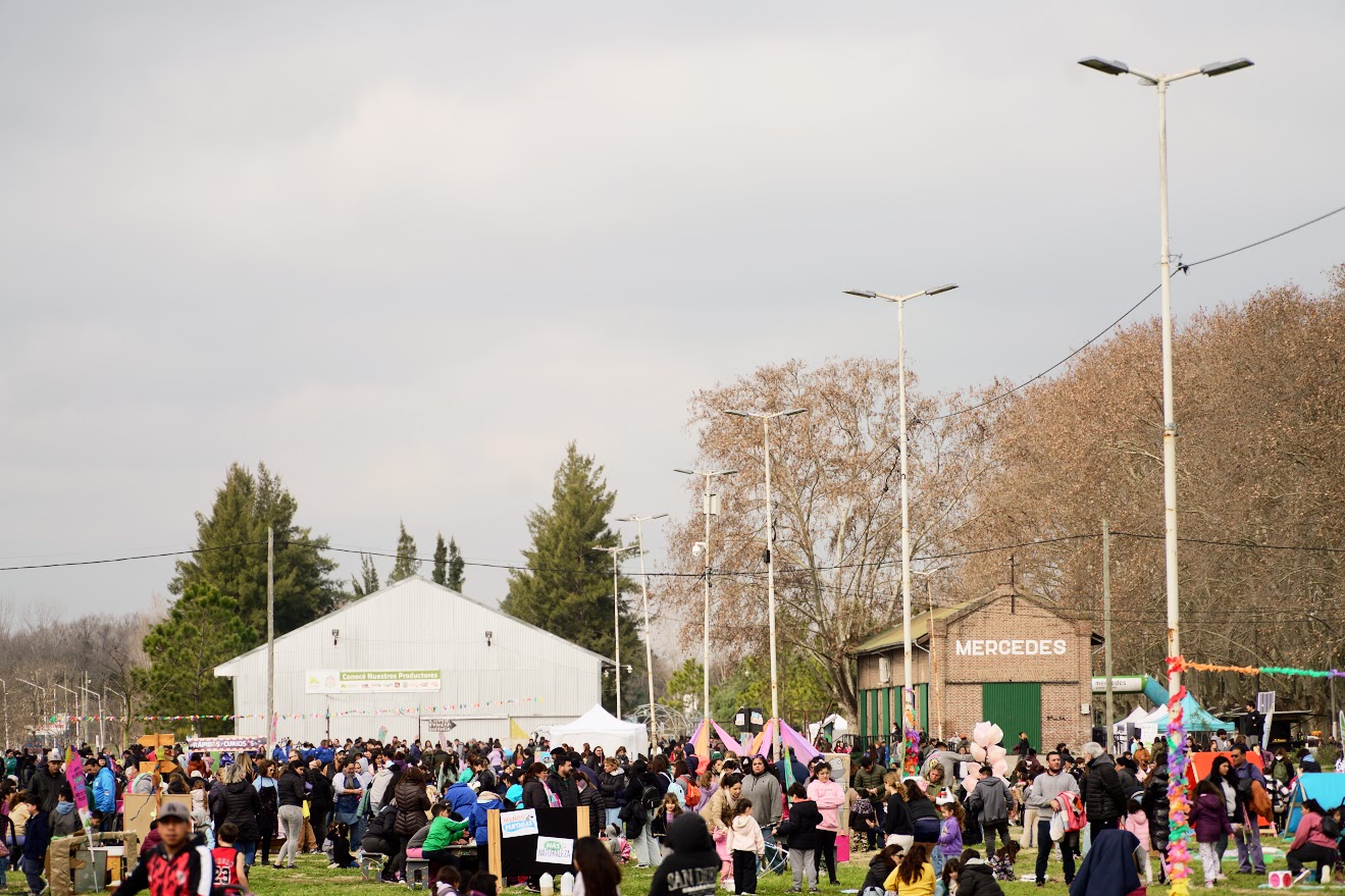 Éxito de público en el festejo del Día de la Niñez en La Trocha