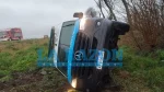 Vuelca ambulancia