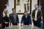 Ustarroz firma convenio para adquirir más equipamiento para Mercedes
