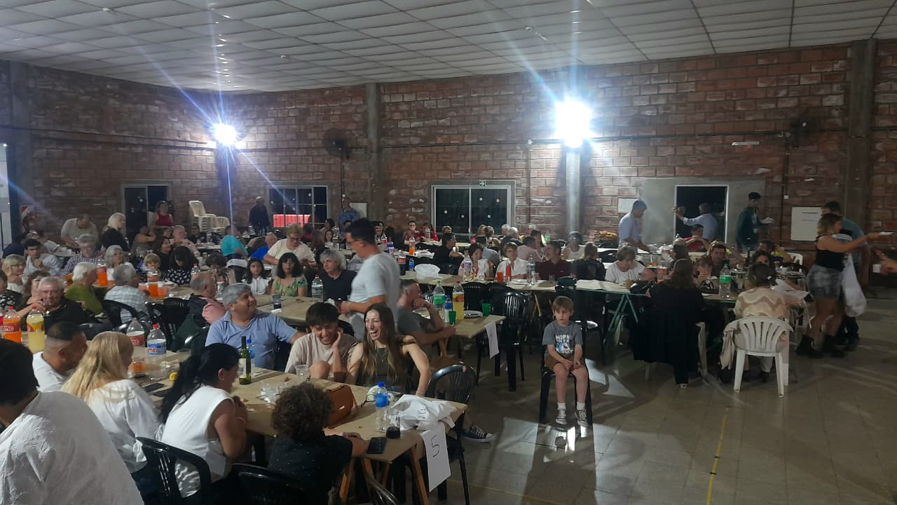 CAIDIM tuvo su cena solidaria con amplia participación