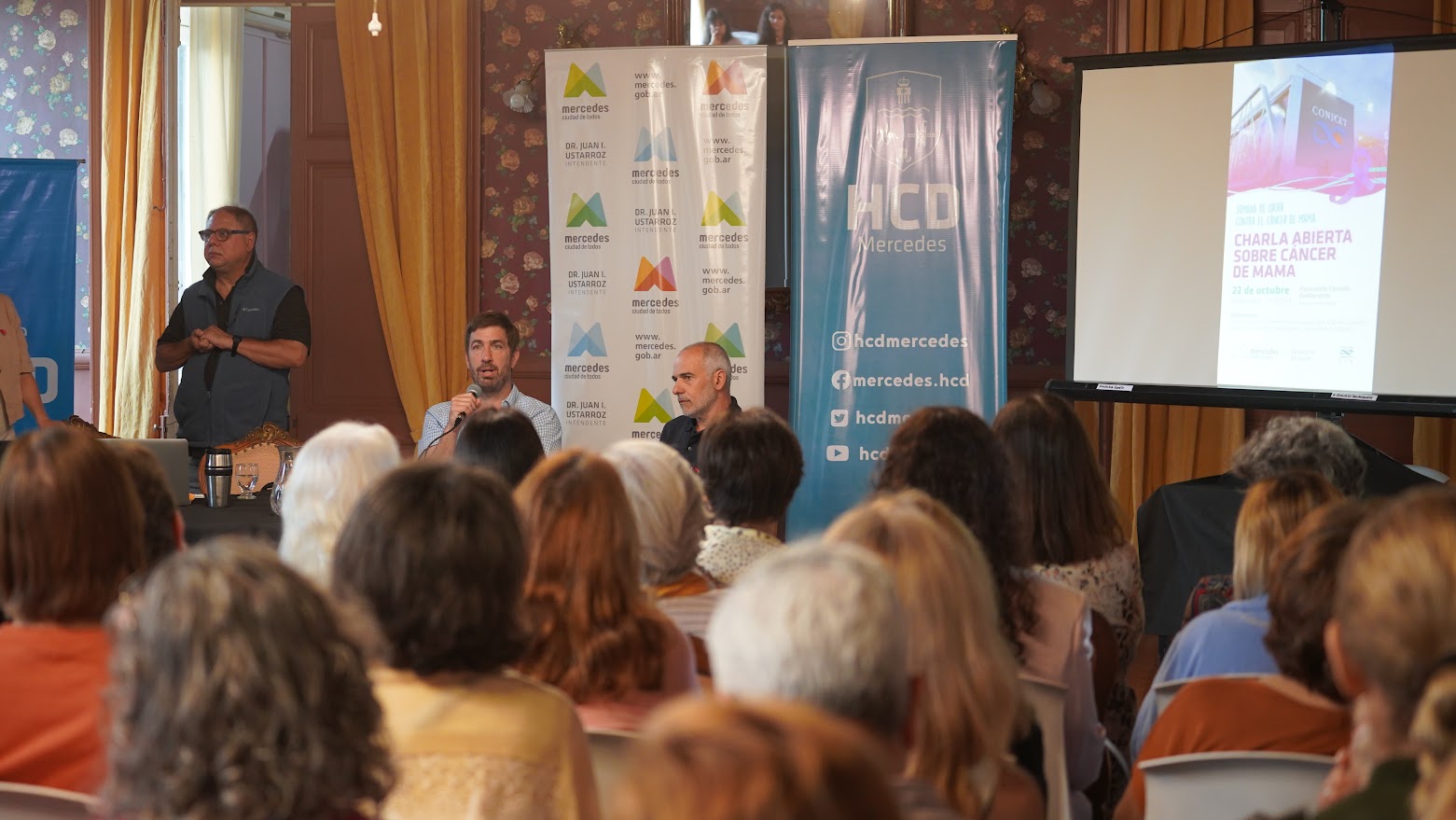 Nutrida charla sobre la prevención del cáncer de mama