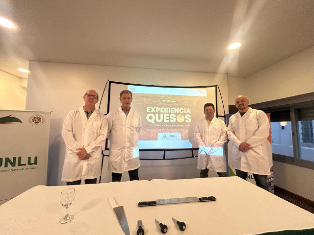 Centro de Tecnología de Alimentos UNLu ofreció la “Experiencia Quesos”