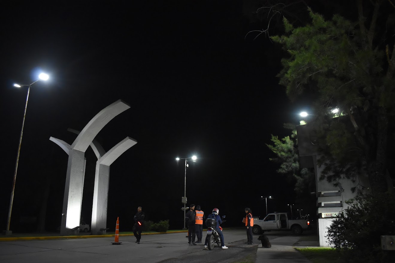 Fuerte operativo de seguridad en ingresos y puntos calves de la ciudad