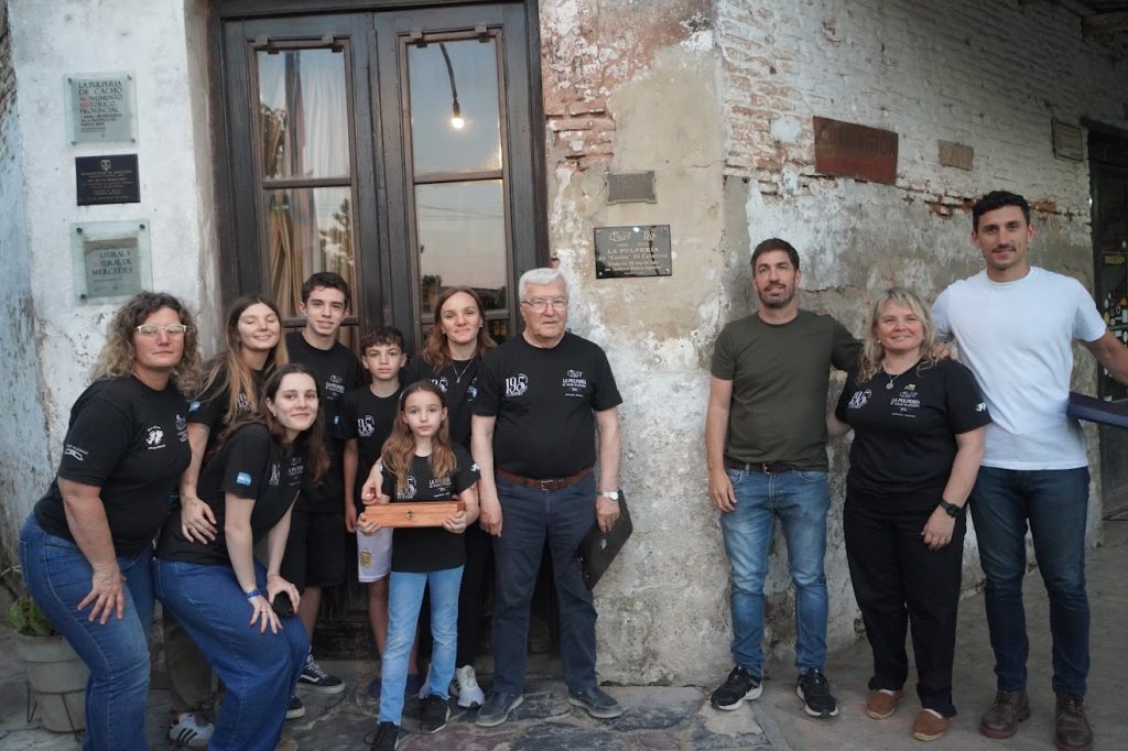 195 años de cultura, historia y 5° generaciones en La Pulpería de Cacho