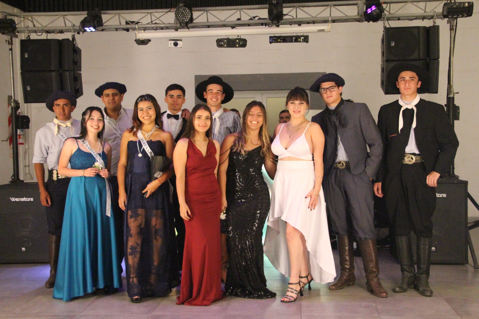 Emotivo egreso de los técnicos agropecuarios del CEPT 4