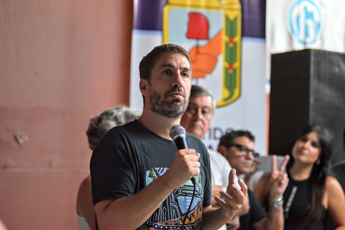 Ustarroz asume la presidencia del Partido Justicialista