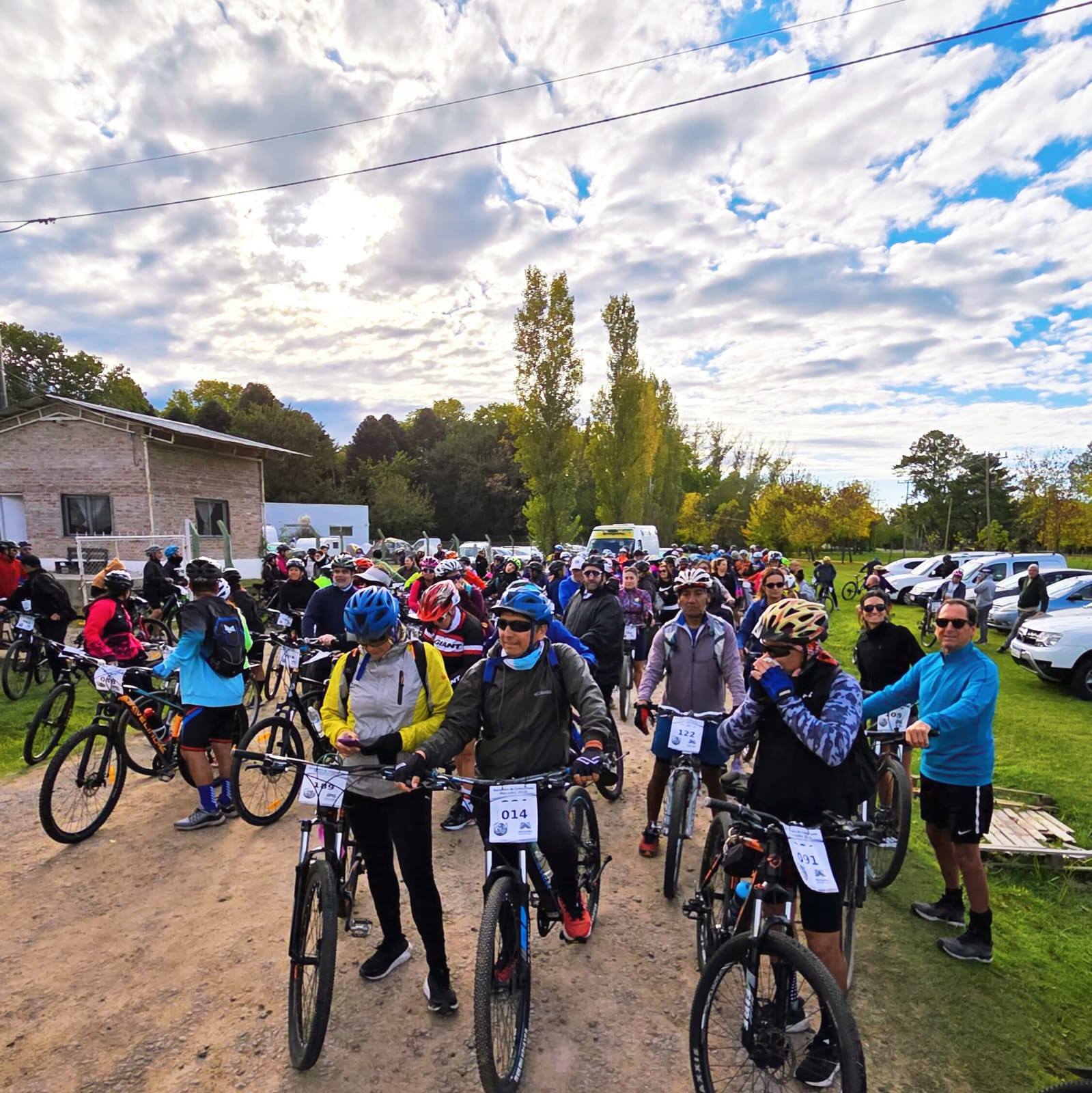 Exitoso encuentro de “Cicloturismo” en Mercedes