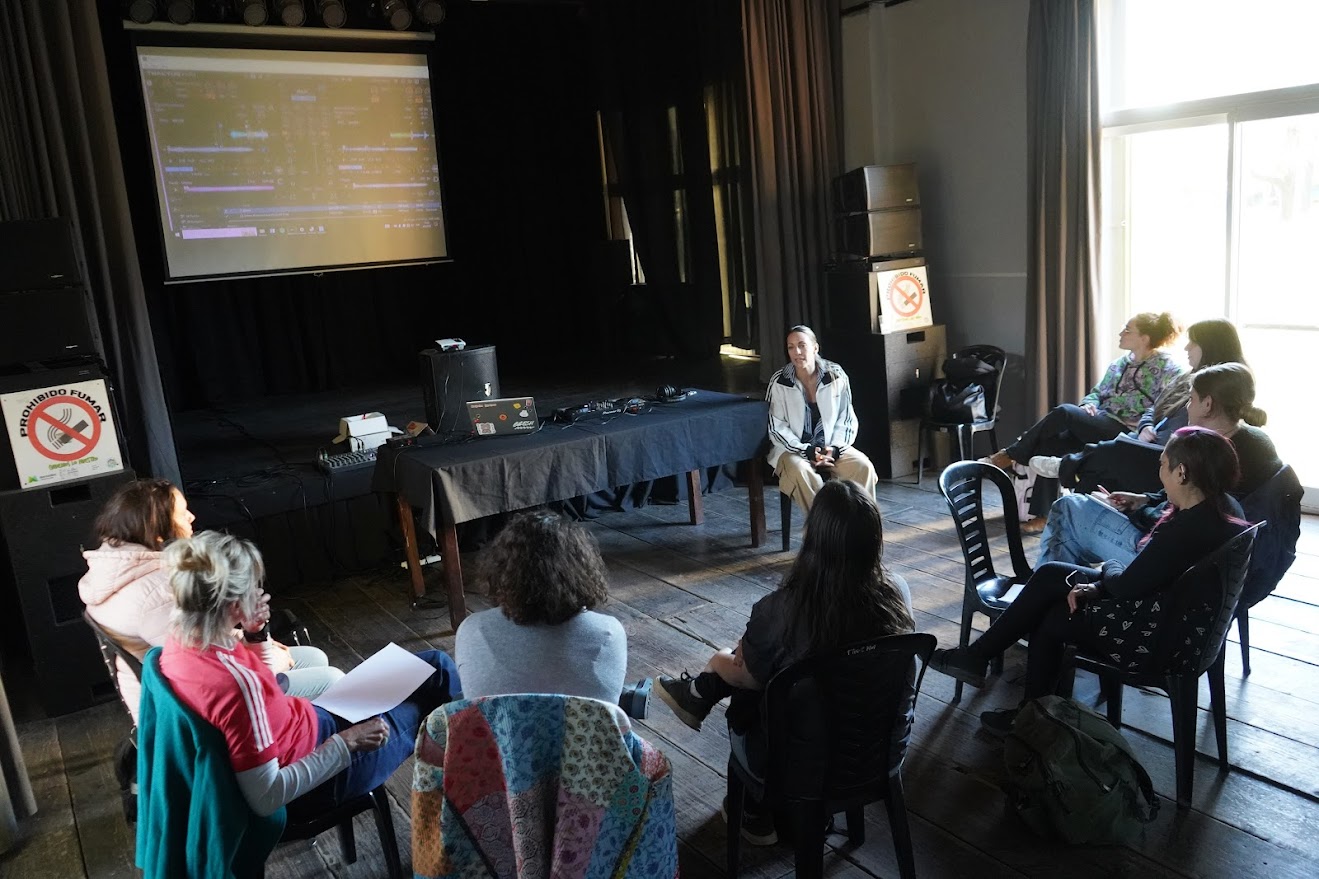 Finalizó el taller de DJ: una invitación a dar los primeros pasos en la música.