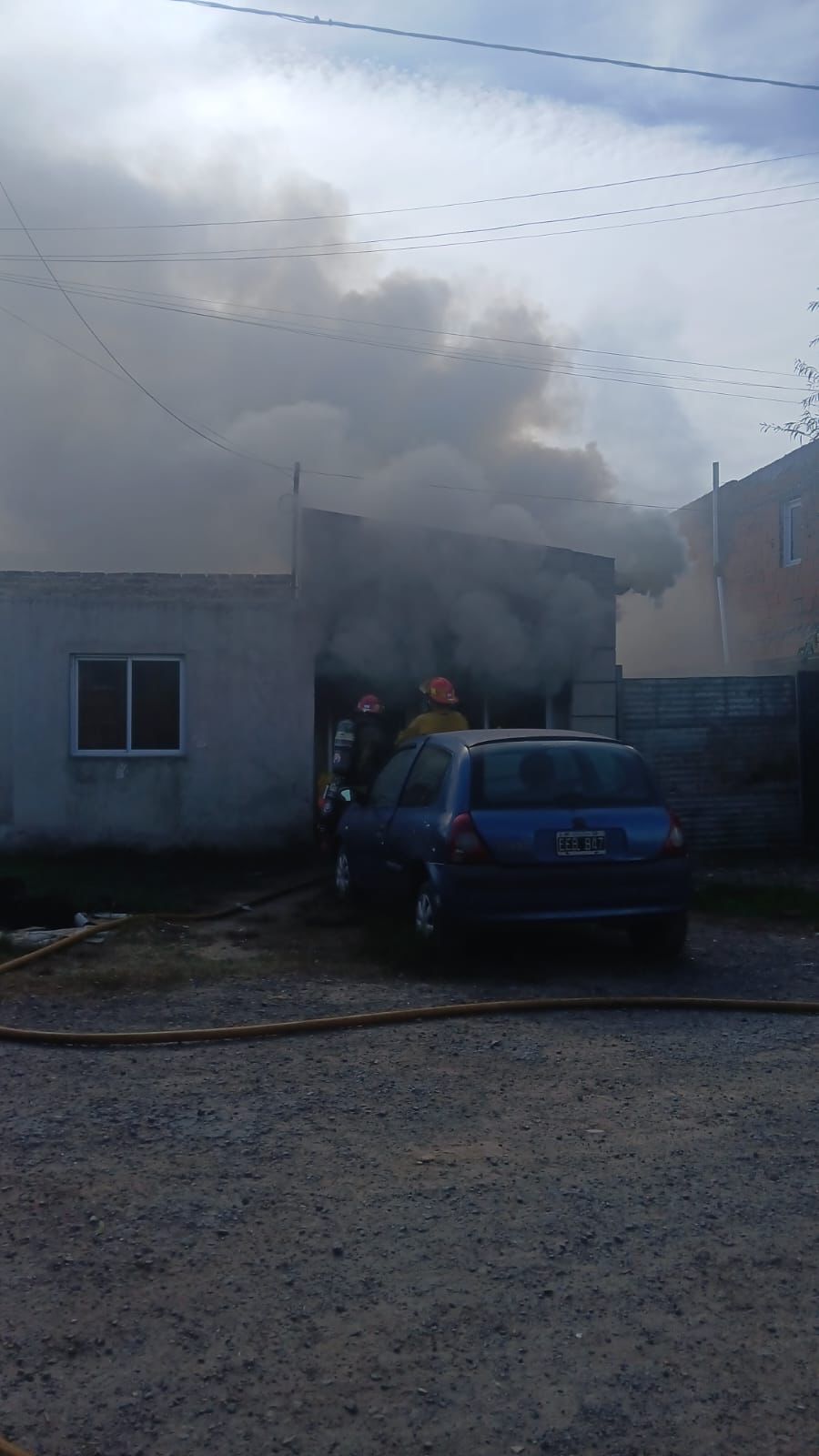 Destrucción total en el incendio de vivienda