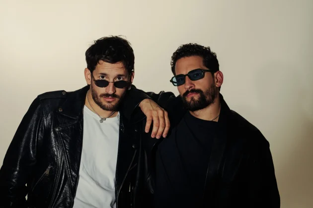 Mau y Ricky escuchan a sus fans: Estrenan "aiaiaiaiai"