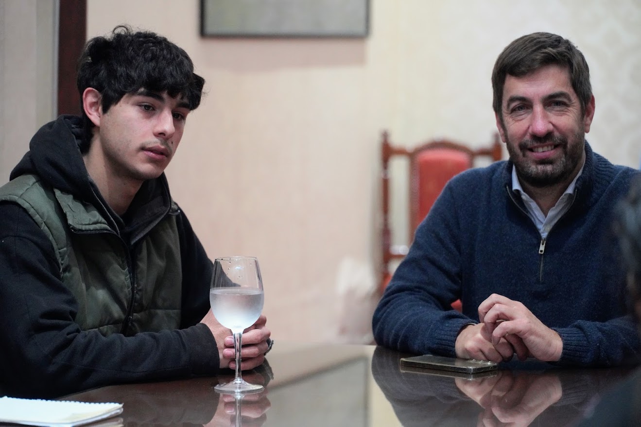 Ustarroz recibió a Kevin Geneiro, el joven presidente del barrio San Justo
