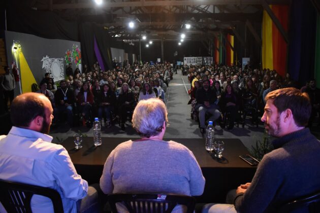 Con gran participación y la visita de ministra Terigi, cerró la primera jornada del 3° Congreso de Educación en Mercedes