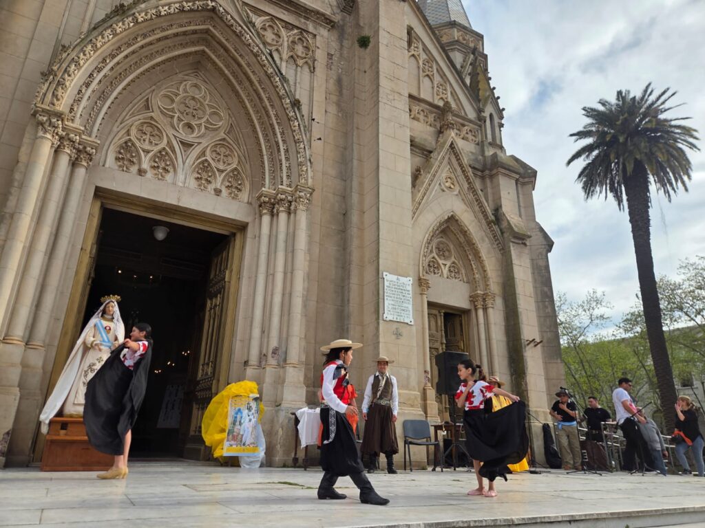 Fiestas patronales en el atrio de Catedral Basílica