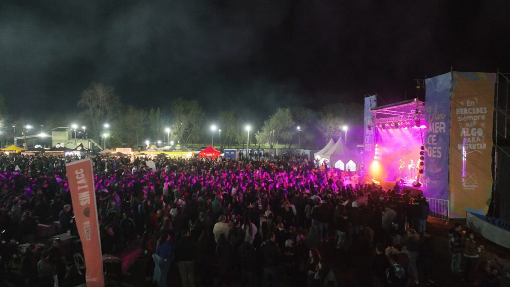 Gran primera jornada del Festival de Cerveceros Mercedinos: la fiesta continúa este domingo
