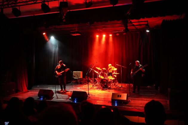 Comisión de Blues Mercedes