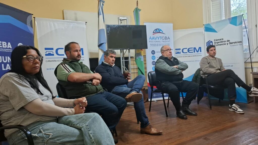 Capacitación estratégica para prestadores turísticos y agencias locales en la Cámara Económica